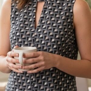 LAFAYETTE 148 Unique Geometric 100% Silk Women's XL Sleeveless V-necked Blouse